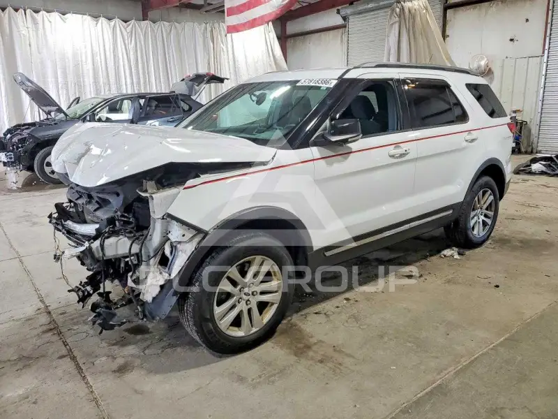 2018 Ford EXPLORER фото