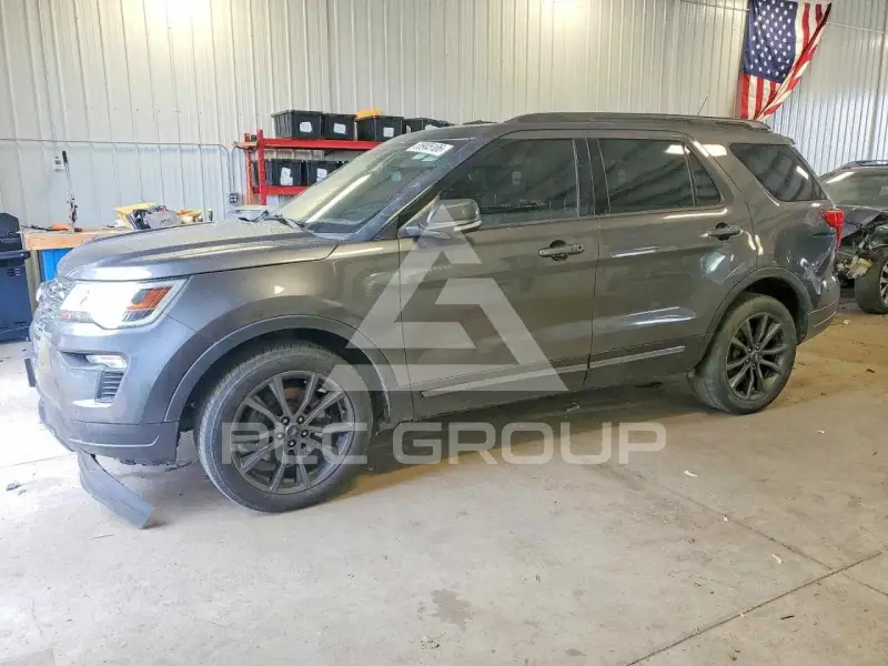 2018 Ford EXPLORER фото
