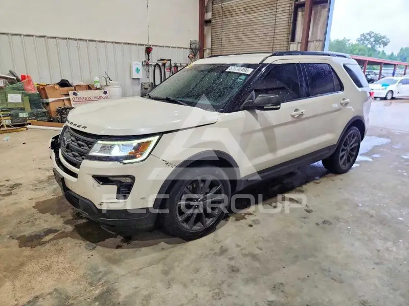 2018 Ford EXPLORER фото