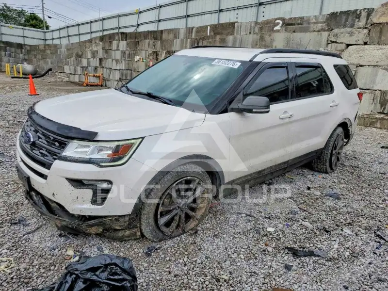2018 Ford EXPLORER photo