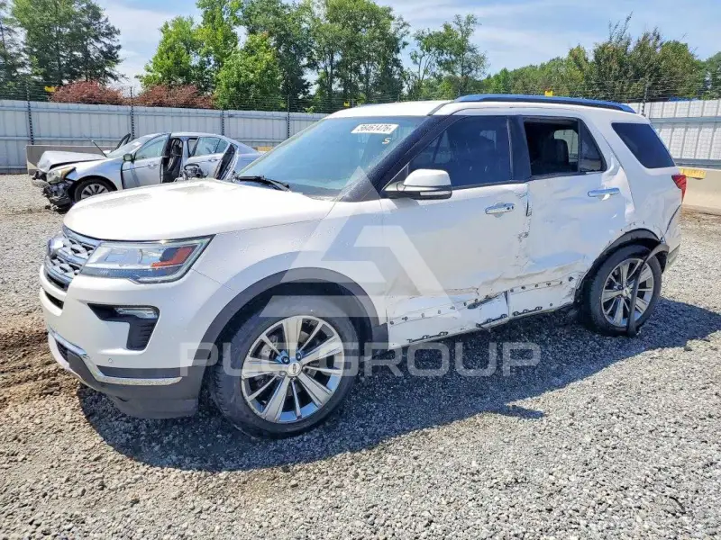 2018 Ford EXPLORER фото