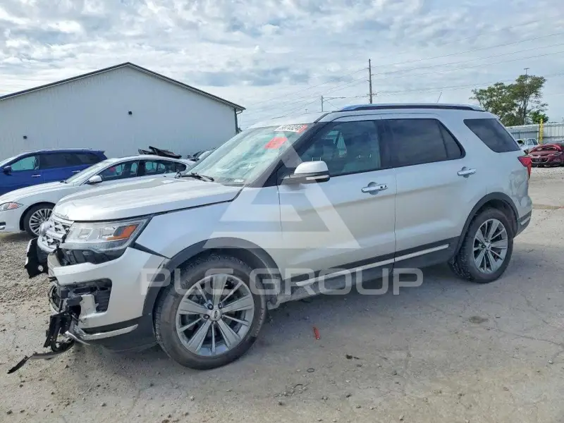 2018 Ford EXPLORER photo