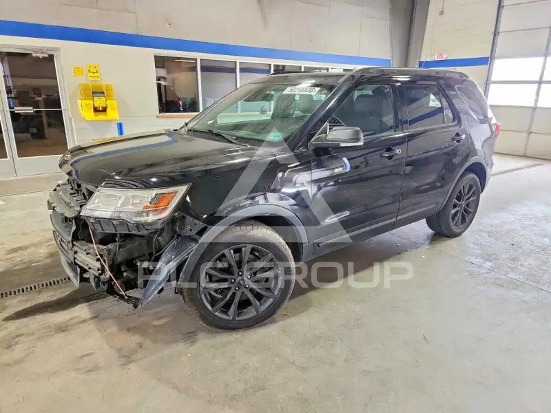 2018 Ford EXPLORER фото