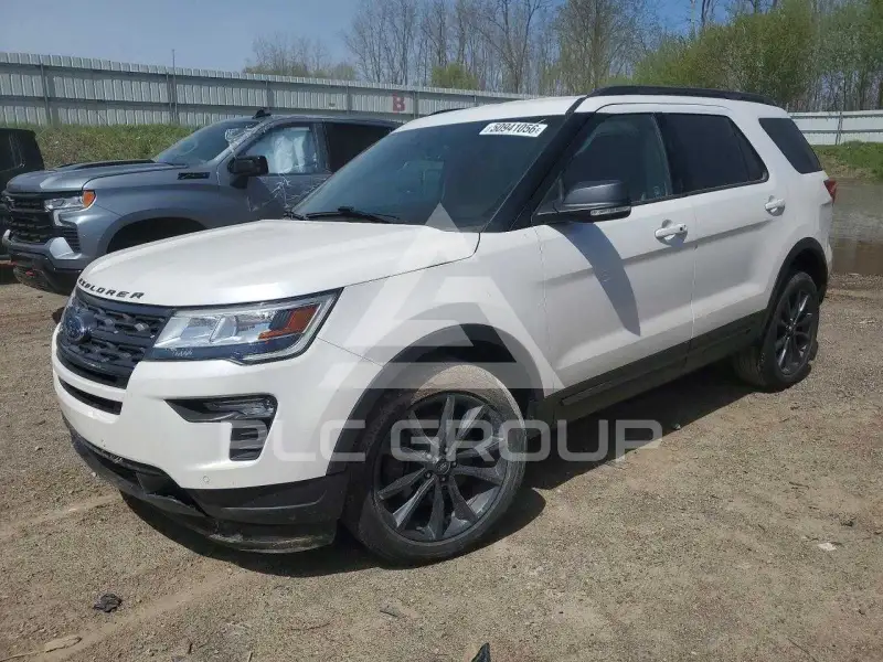 2018 Ford EXPLORER фото