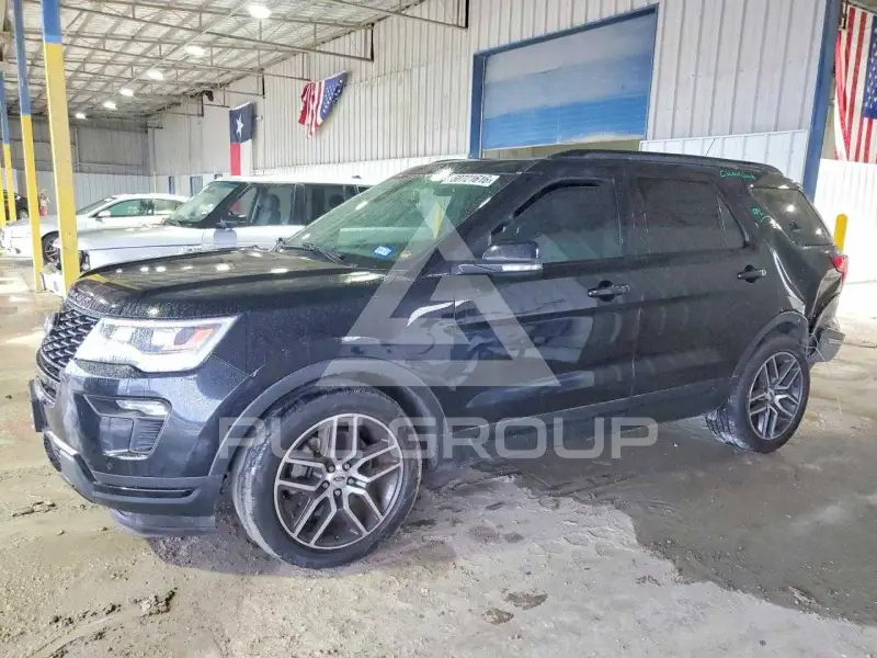 2018 Ford EXPLORER photo