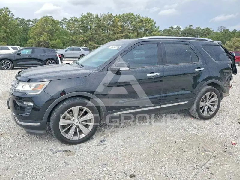 2018 Ford EXPLORER photo