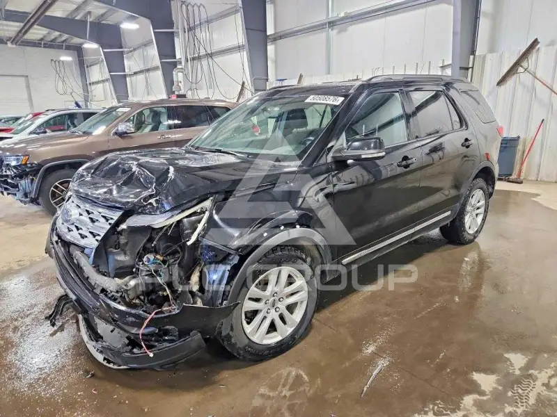 2018 Ford EXPLORER photo