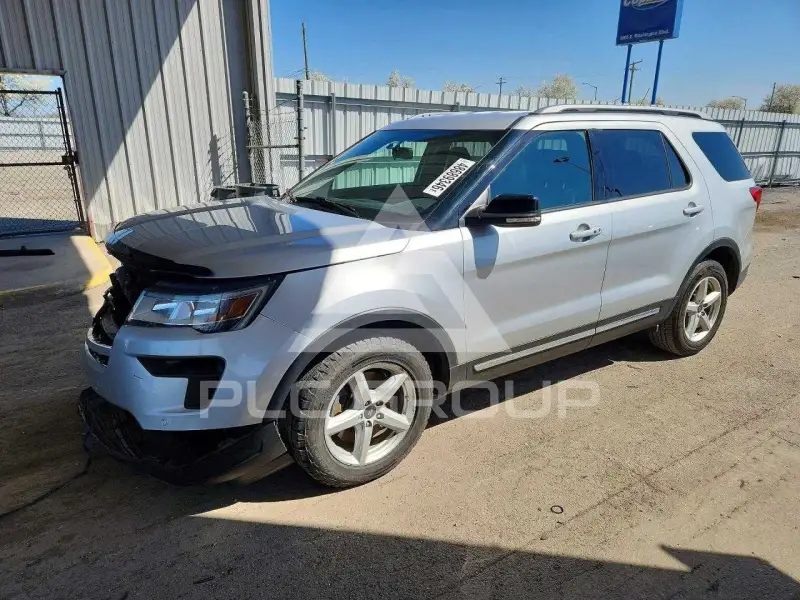 2018 Ford EXPLORER photo