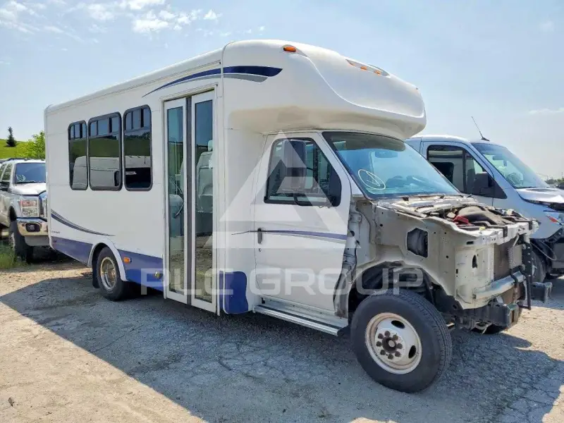 2018 Ford E-250 photo