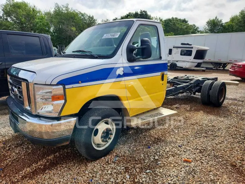 2018 Ford ECONOLINE фото