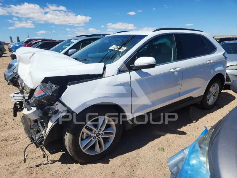 2018 Ford EDGE photo