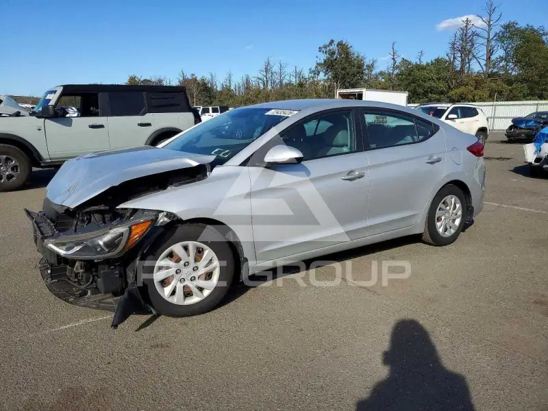 2018 Hyundai Elantra фото