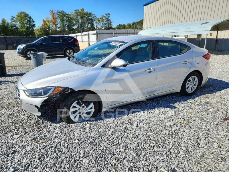 2018 Hyundai Elantra photo