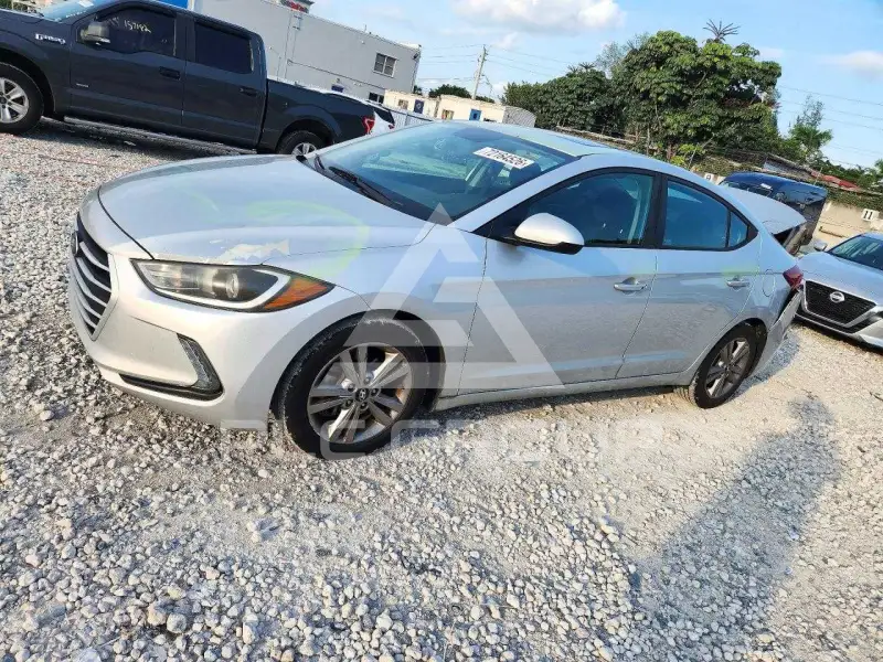 2018 Hyundai Elantra фото