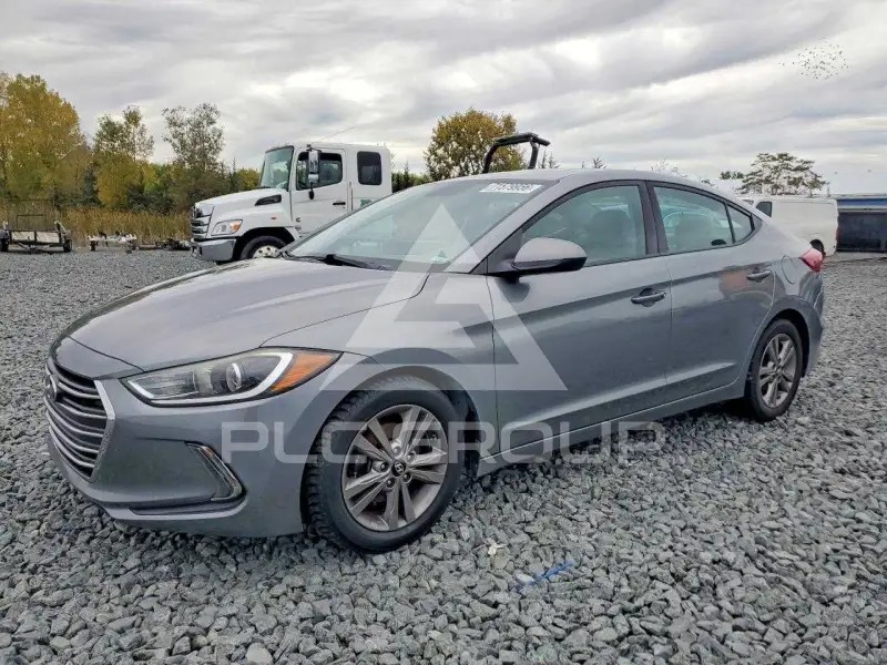 2018 Hyundai Elantra photo