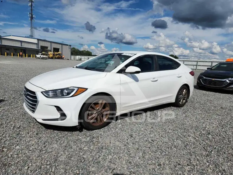 2018 Hyundai Elantra photo