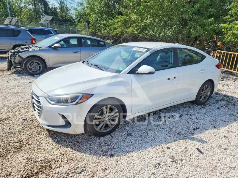 2018 Hyundai Elantra photo