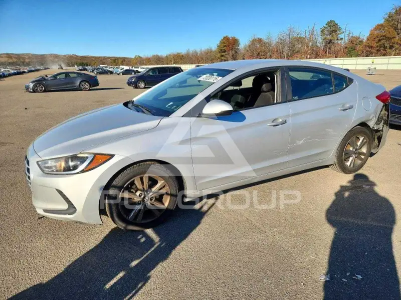 2018 Hyundai Elantra фото