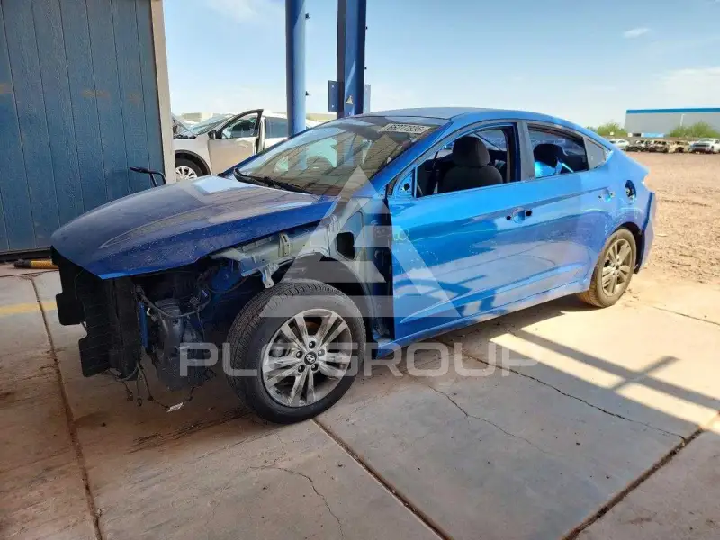 2018 Hyundai Elantra фото