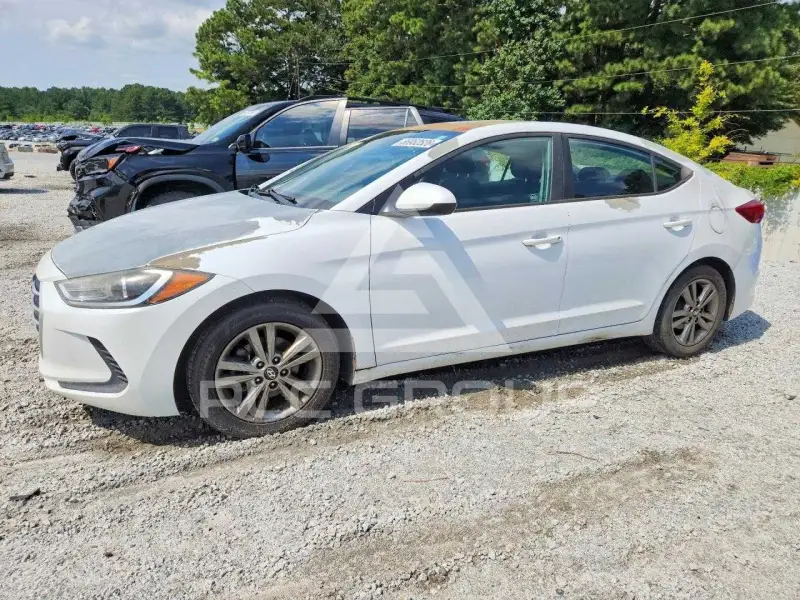 2018 Hyundai Elantra фото