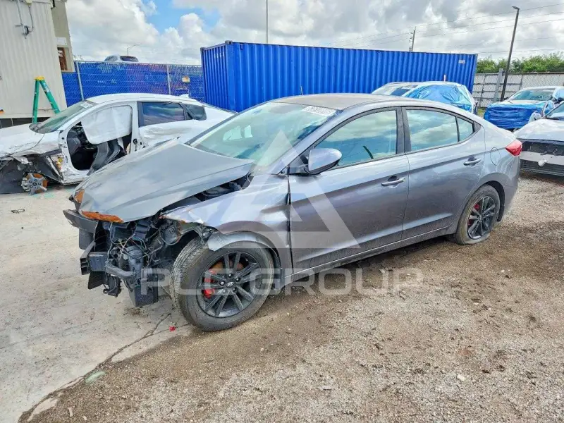 2018 Hyundai Elantra фото