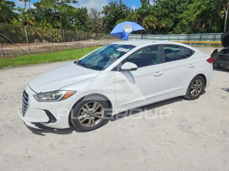 2018 Hyundai Elantra photo
