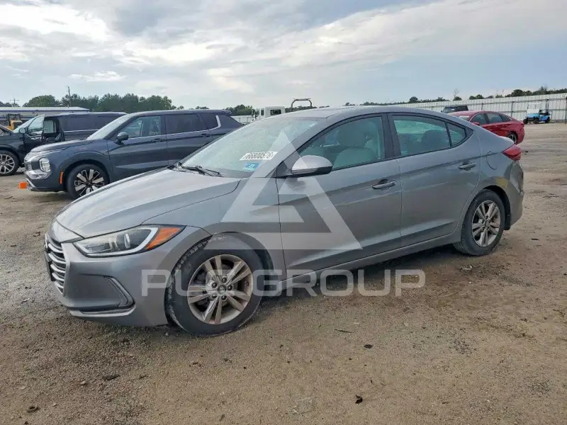 2018 Hyundai Elantra фото