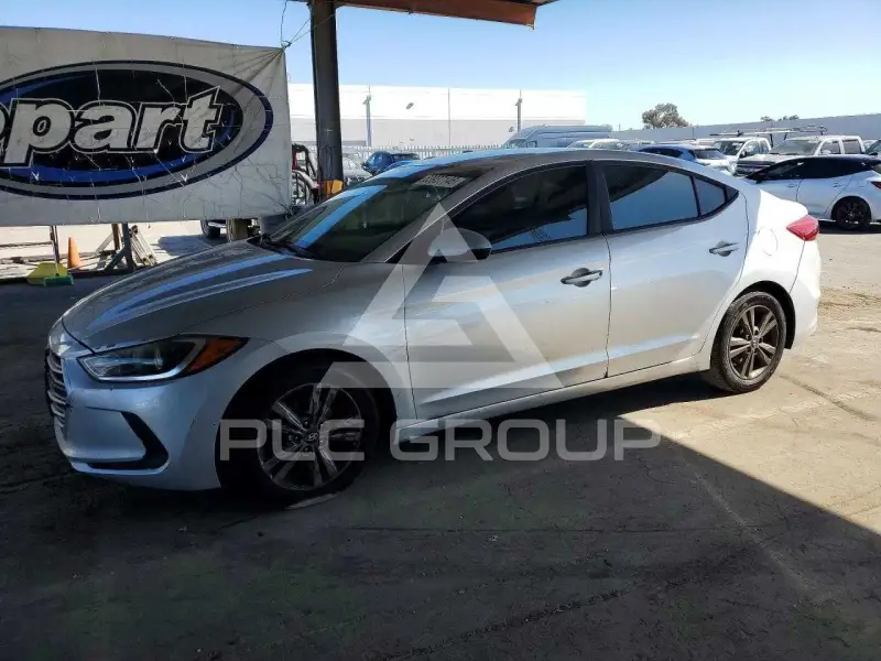 2018 Hyundai Elantra photo