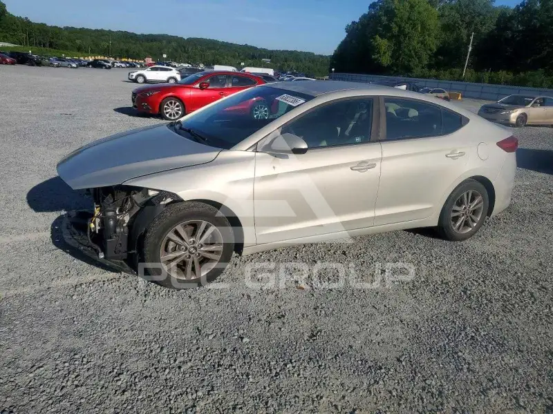 2018 Hyundai Elantra фото