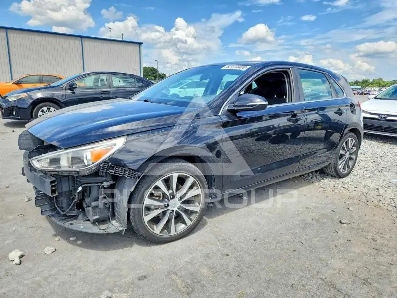 2018 Hyundai Elantra photo