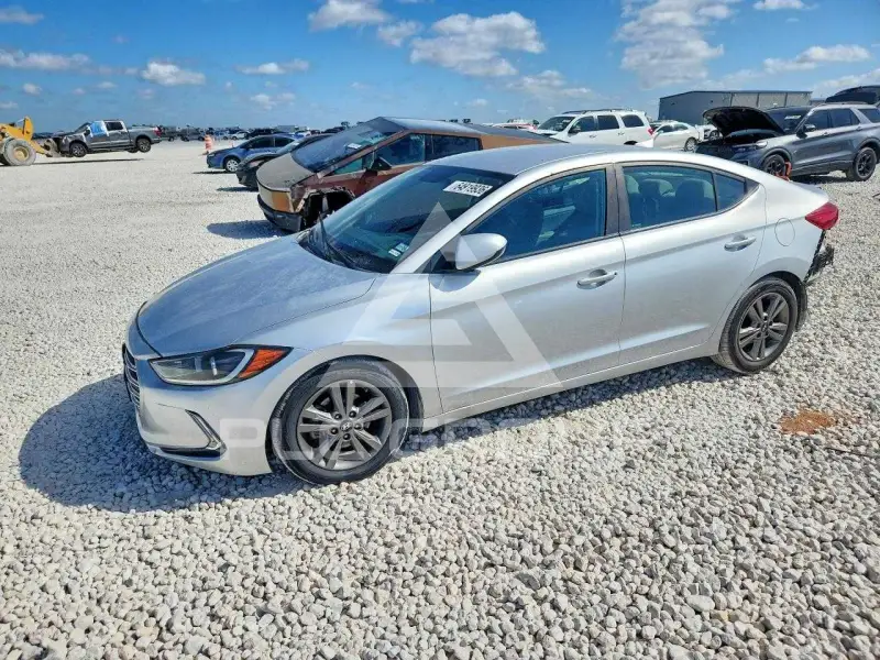 2018 Hyundai Elantra фото
