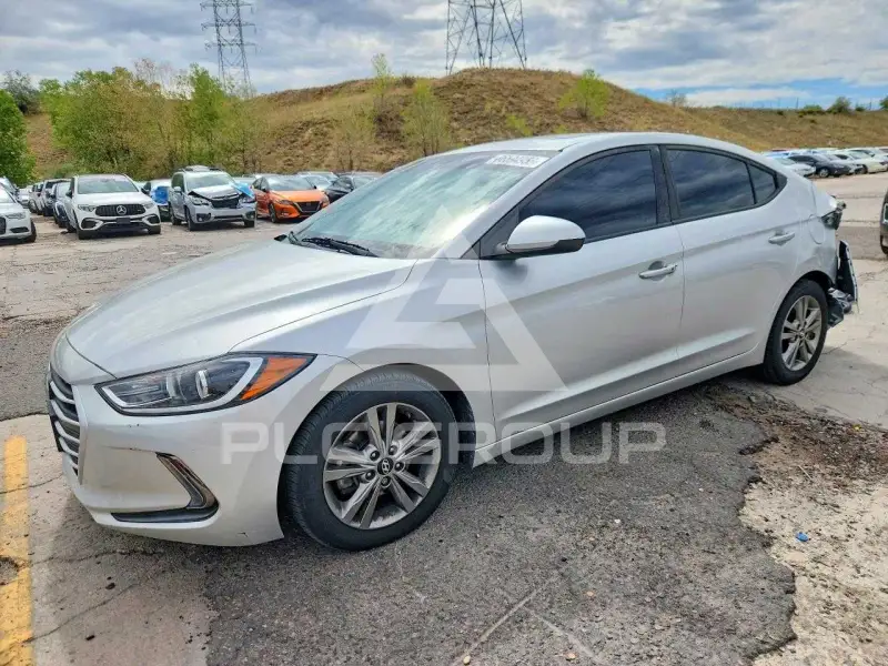 2018 Hyundai Elantra photo