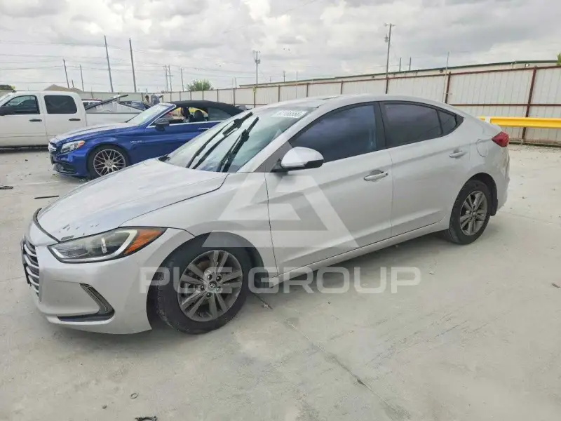 2018 Hyundai Elantra фото