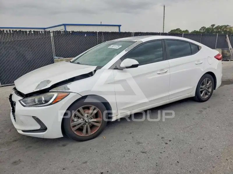 2018 Hyundai Elantra фото
