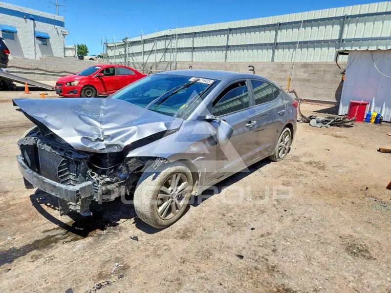 2018 Hyundai Elantra photo