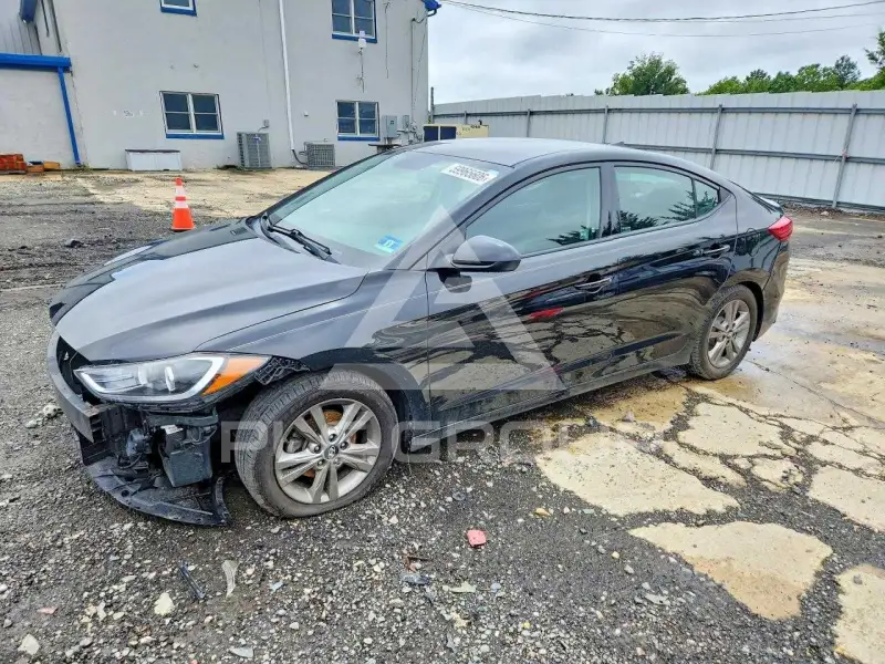 2018 Hyundai Elantra photo