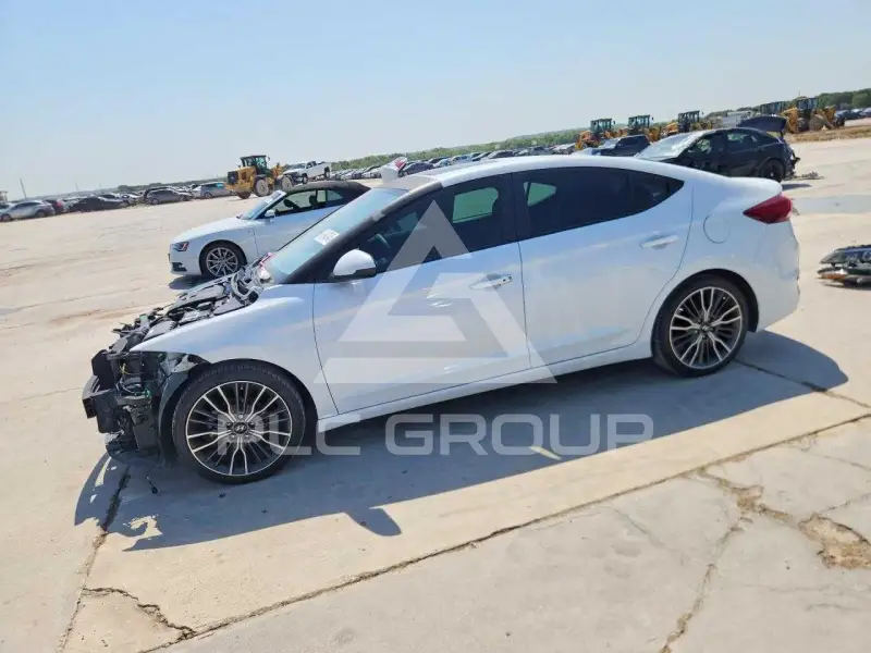 2018 Hyundai Elantra фото