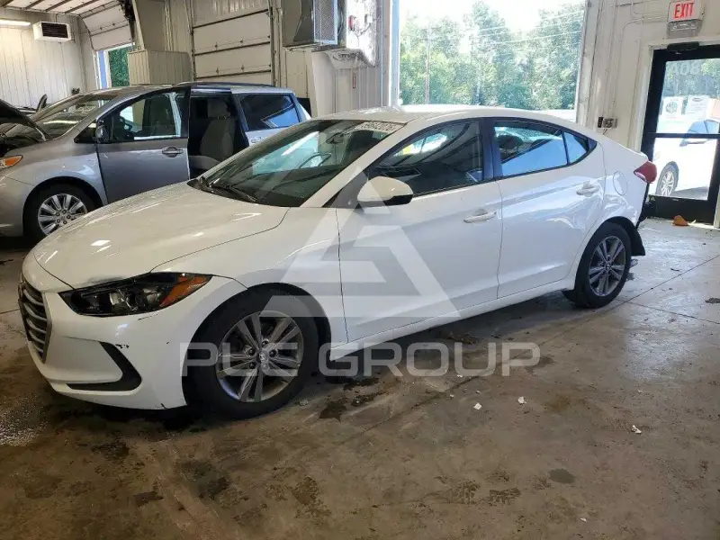 2018 Hyundai Elantra фото