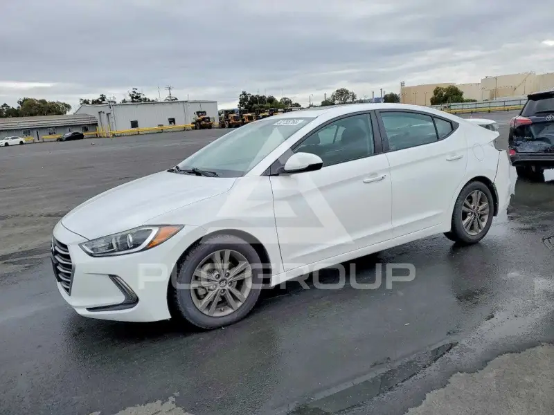 2018 Hyundai Elantra photo