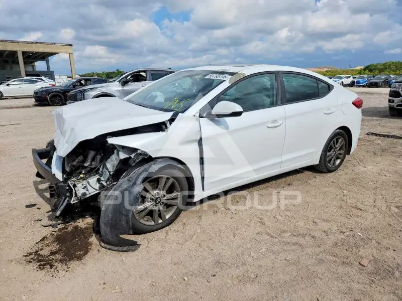 2018 Hyundai Elantra фото