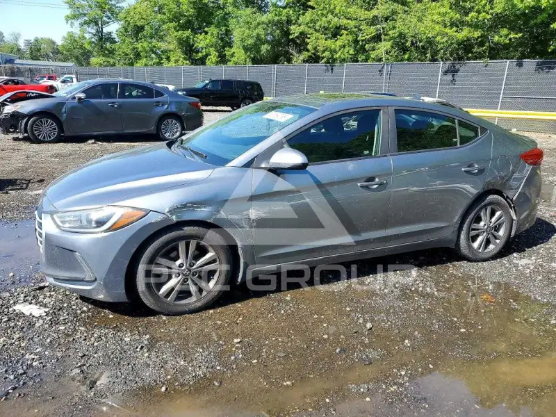 2018 Hyundai Elantra photo