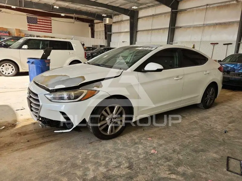 2018 Hyundai Elantra photo