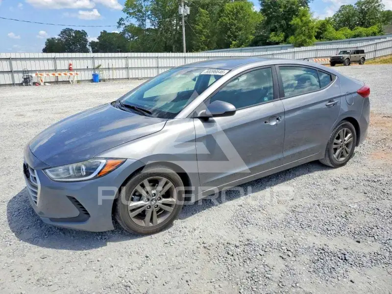 2018 Hyundai Elantra photo