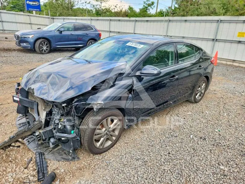 2018 Hyundai Elantra photo