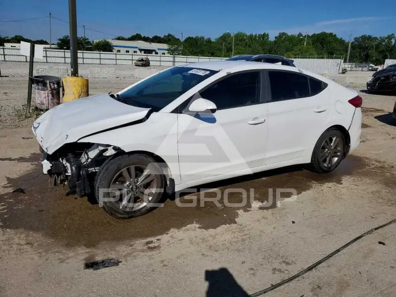 2018 Hyundai Elantra photo