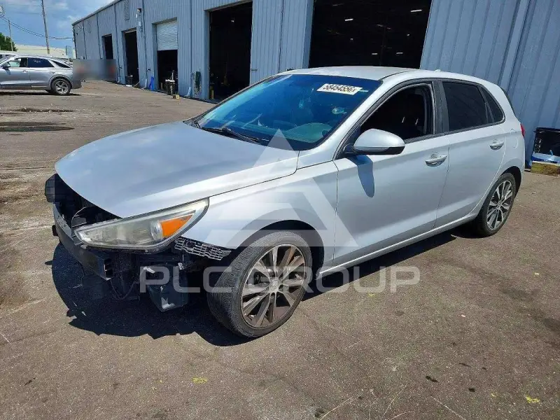 2018 Hyundai Elantra photo