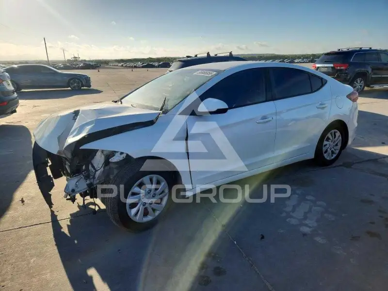 2018 Hyundai Elantra photo