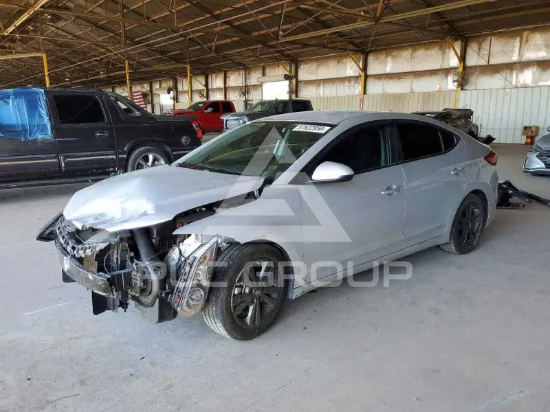 2018 Hyundai Elantra фото
