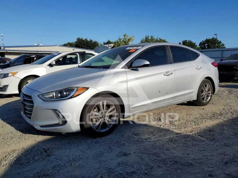 2018 Hyundai Elantra фото