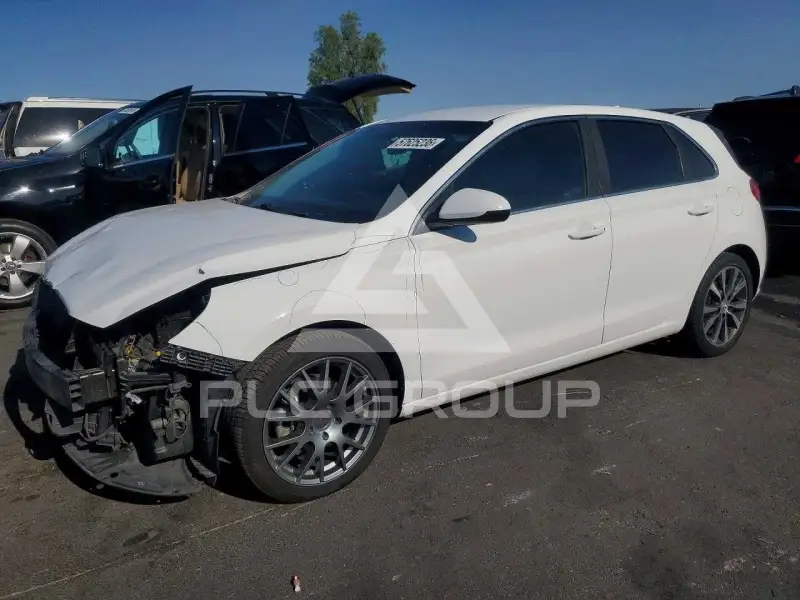 2018 Hyundai Elantra фото